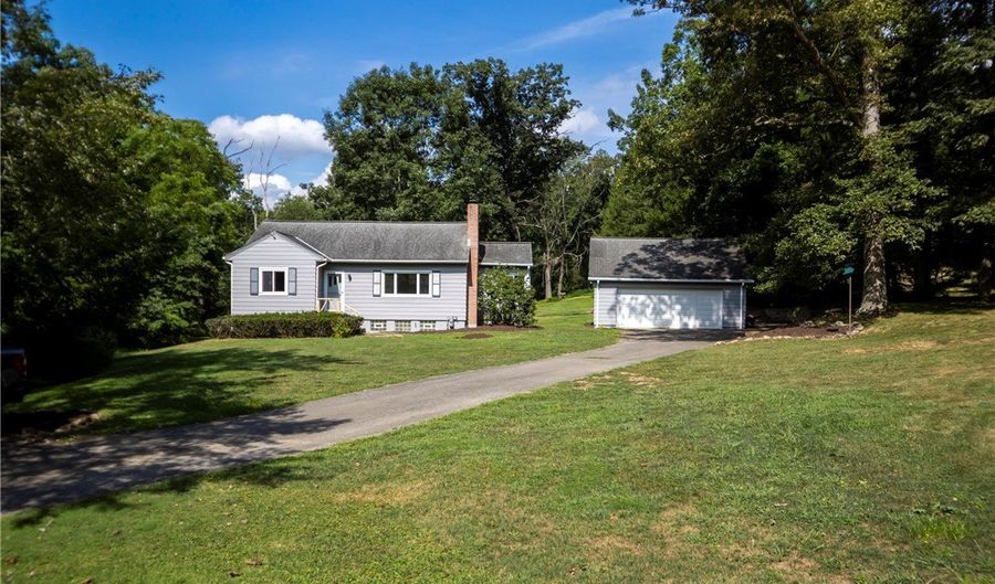 3875 Anderson Rd, Richland, PA 15044 - 2 Beds, 2 Bath