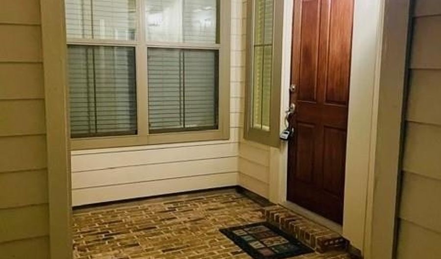 703 Chestnut Hill Dr, Allen, TX 75013 - 3 Beds, 3 Bath