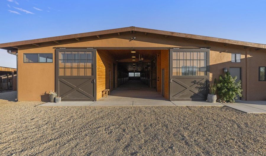 21620 W Buckwheat Ln, Congress, AZ 85332 - 4 Beds, 3 Bath