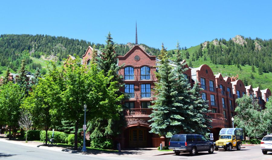 315 E Dean St B65 3,4,34,49, Aspen, CO 81611 - 3 Beds, 3 Bath