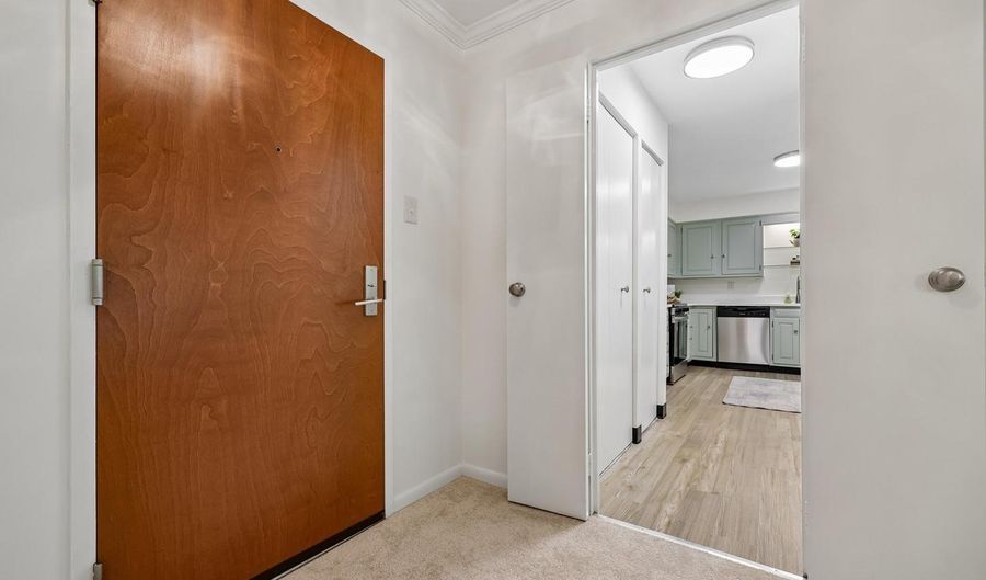 4970 SENTINEL Dr #11-405, Bethesda, MD 20816 - 2 Beds, 2 Bath