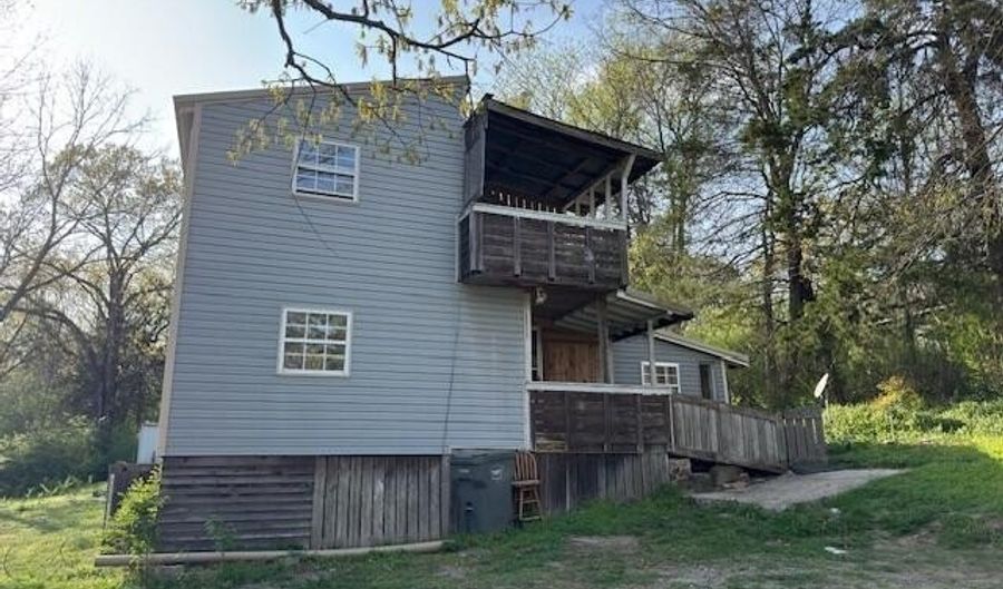405 Ruddell Hill Cir, Batesville, AR 72501 - 3 Beds, 2 Bath
