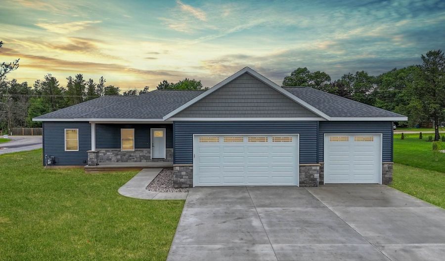 4510 Ridgeview Ln, Wisconsin Rapids, WI 54494 - 3 Beds, 2 Bath