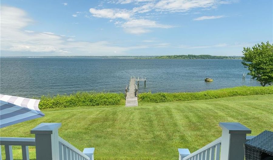 376 E Shore Rd, Jamestown, RI 02835 - 4 Beds, 3 Bath