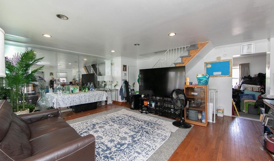 432 LAUREL Ave, Aldan, PA 19018 - 4 Beds, 2 Bath