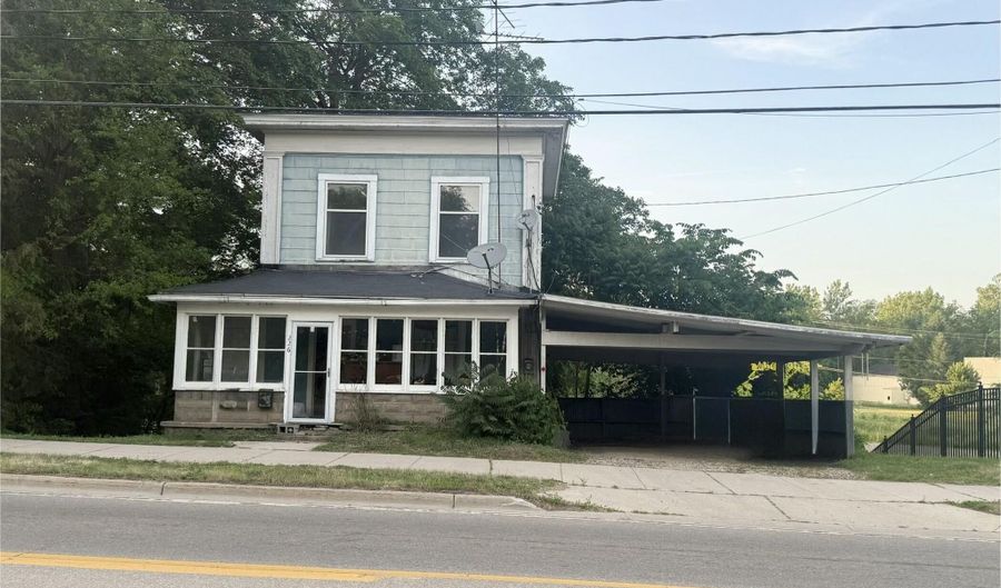 226 Monroe St, Allegan, MI 49010 - 3 Beds, 1 Bath