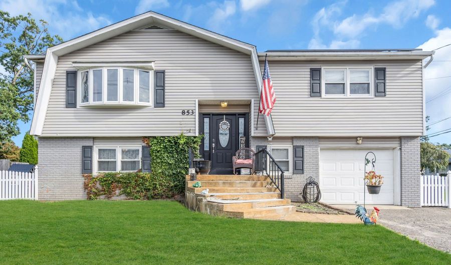 853 Spray Ave, Beachwood, NJ 08722 - 3 Beds, 2 Bath