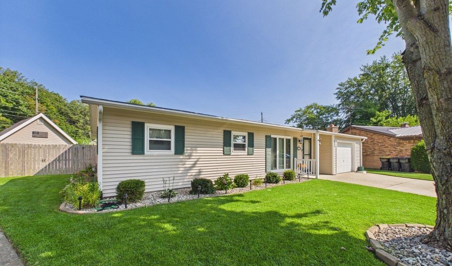 2420 Bramble Way, Anderson, IN 46011 - 3 Beds, 2 Bath