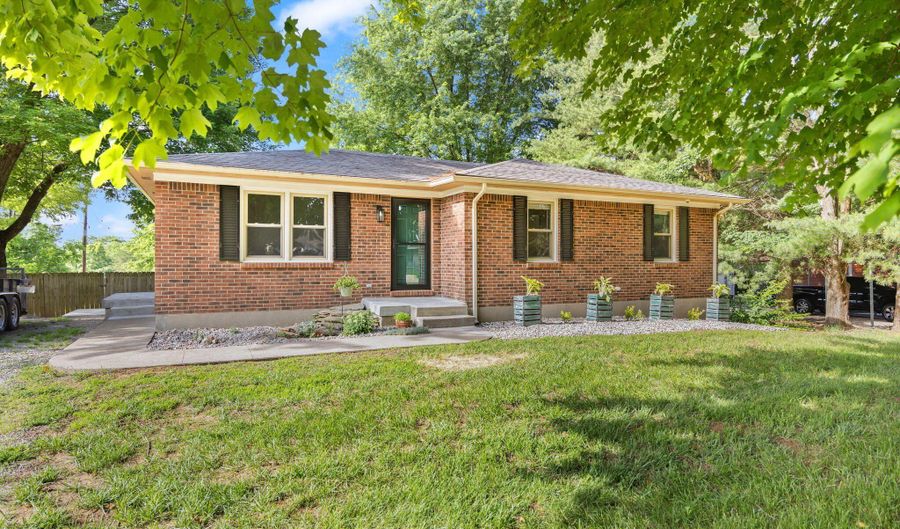 517 Greer Ln, Bardstown, KY 40004 - 4 Beds, 3 Bath