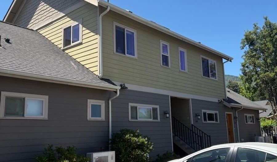 1249 Iowa, Ashland, OR 97520 - 2 Beds, 1 Bath