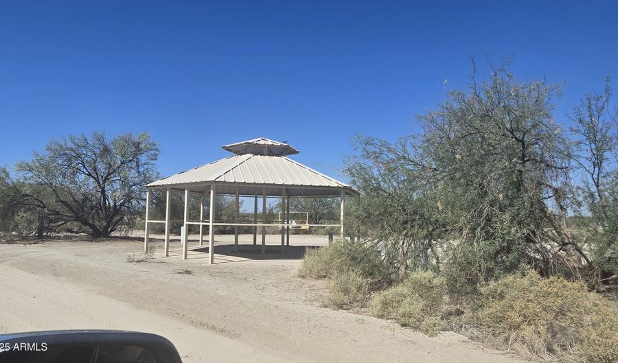 301 Xx W Robbins Butte Rd, Arlington, AZ 85322 - 0 Beds, 0 Bath