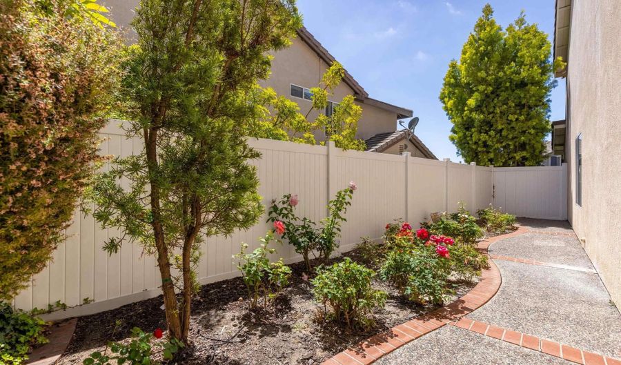 302 Arlington, Oceanside, CA 92057 - 4 Beds, 3 Bath