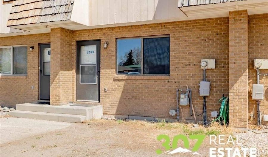 1649 N Park Dr, Cody, WY 82414 - 3 Beds, 2 Bath