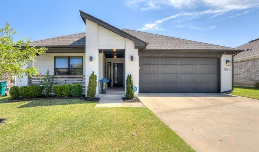15716 Rosedown Dr, Oklahoma City, OK 73170 - 3 Beds, 2 Bath