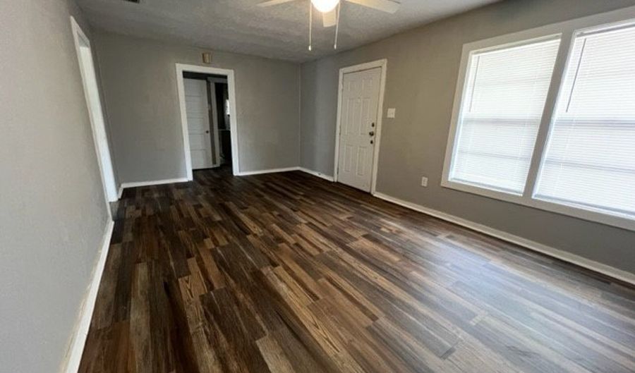 2242 S 19th St S, Abilene, TX 79605 - 3 Beds, 1 Bath