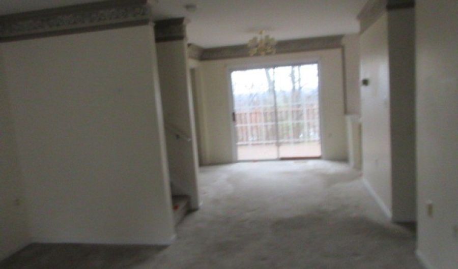 15 Ajax Ct, Allamuchy Twp., NJ 07840 - 2 Beds, 2 Bath