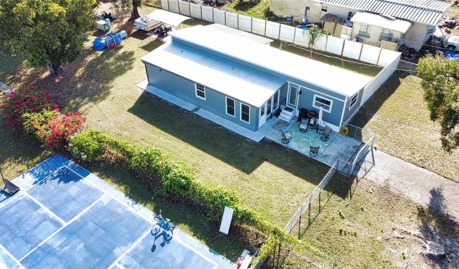 2302 SE RED BARON Dr, Arcadia, FL 34266 - 2 Beds, 2 Bath