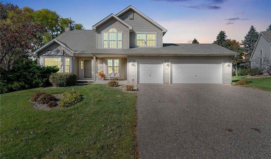 12785 Edinbrook Path, Apple Valley, MN 55124 - 5 Beds, 4 Bath