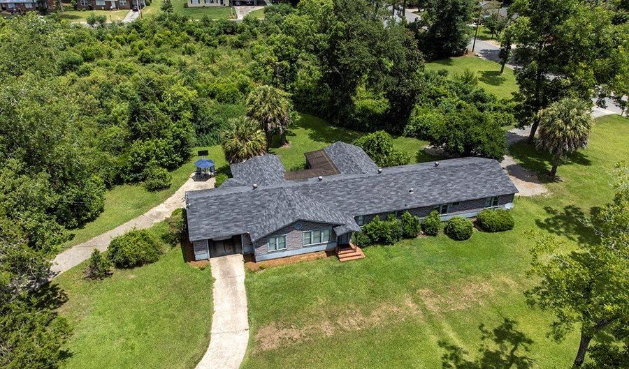 703 A & B Adderton St, Americus, GA 31719 - 4 Beds, 2 Bath