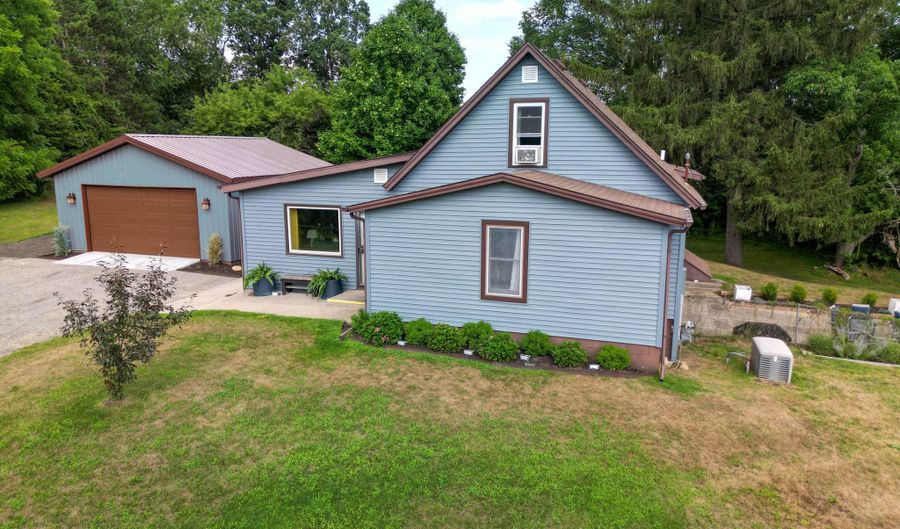 4700 Whitneyville Ave SE, Ada, MI 49301 - 5 Beds, 3 Bath