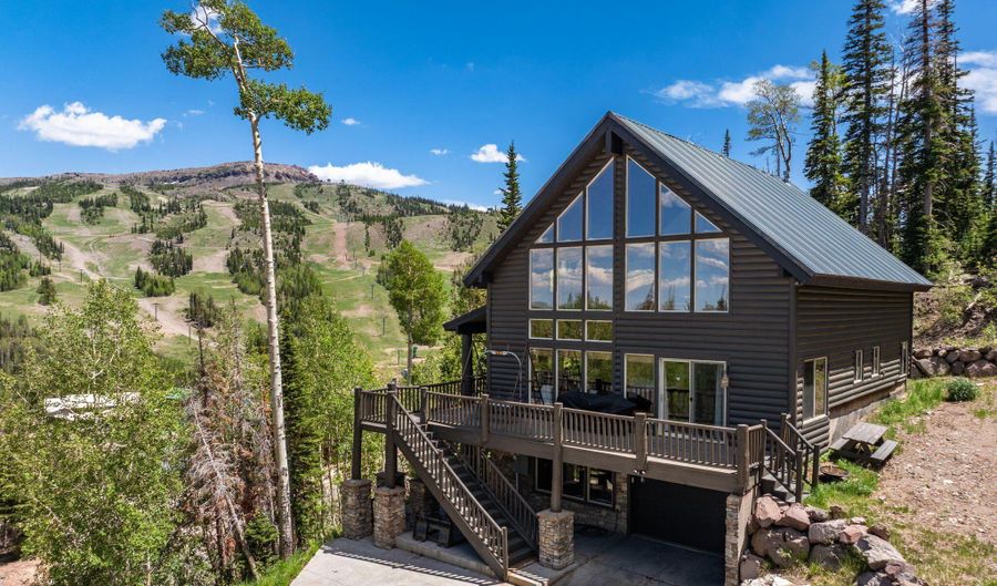 244 W Pinehurst Dr, Brian Head, UT 84719 - 4 Beds, 4 Bath