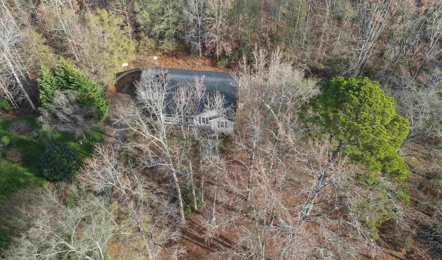 179 Cantrell Ridge Dr, Boiling Springs, SC 29316 - 4 Beds, 2 Bath