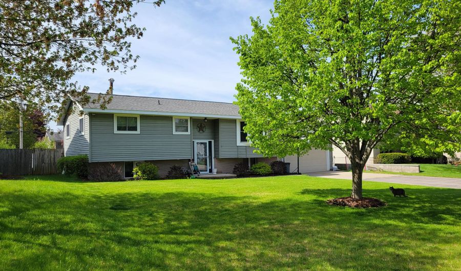 548 Plymouth Dr, Alpena, MI 49707 - 4 Beds, 2 Bath