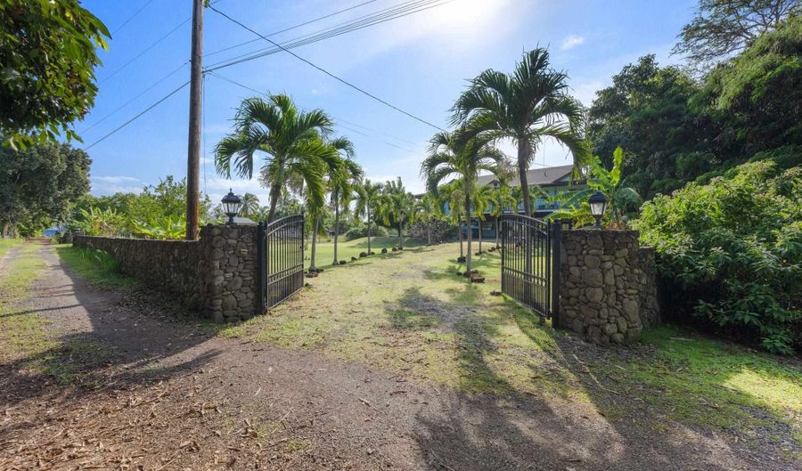 8320 Kamehameha V Hwy, Kaunakakai, HI 96748 - 3 Beds, 3 Bath