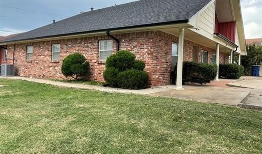 1215 W Willow Ave, Duncan, OK 73533 - 0 Beds, 0 Bath