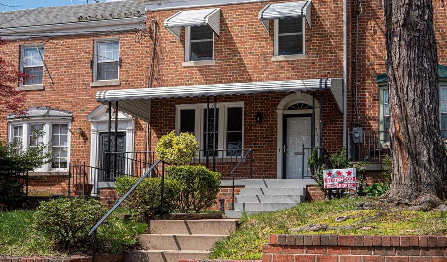 4106 10TH St NE, Washington, DC 20017 - 3 Beds, 2 Bath