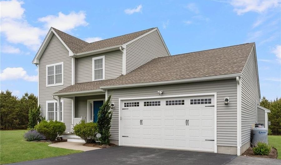 101 Austin Meadows Ln, North Kingstown, RI 02852 - 3 Beds, 4 Bath