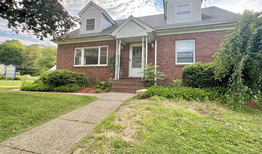 160 Wolcott St, Bristol, CT 06010 - 4 Beds, 3 Bath