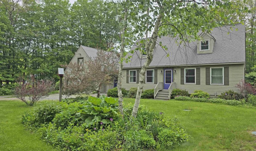 1073 Upper Dummerston Rd, Brattleboro, VT 05301 - 3 Beds, 2 Bath