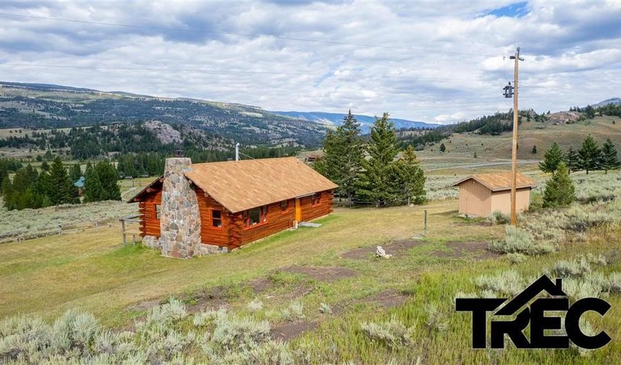 17 Rustic Rd, Cody, WY 82414 - 2 Beds, 1 Bath