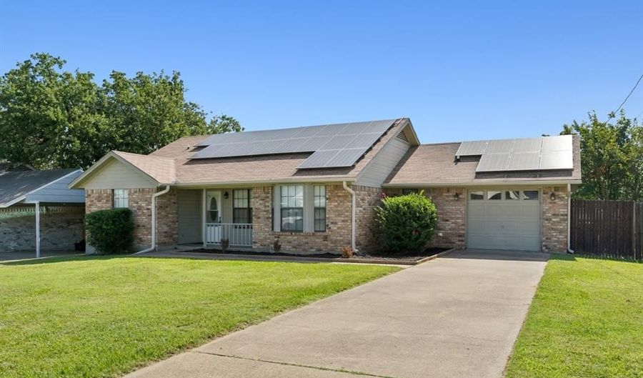 1105 Snowberry St, Keene, TX 76031 - 3 Beds, 2 Bath