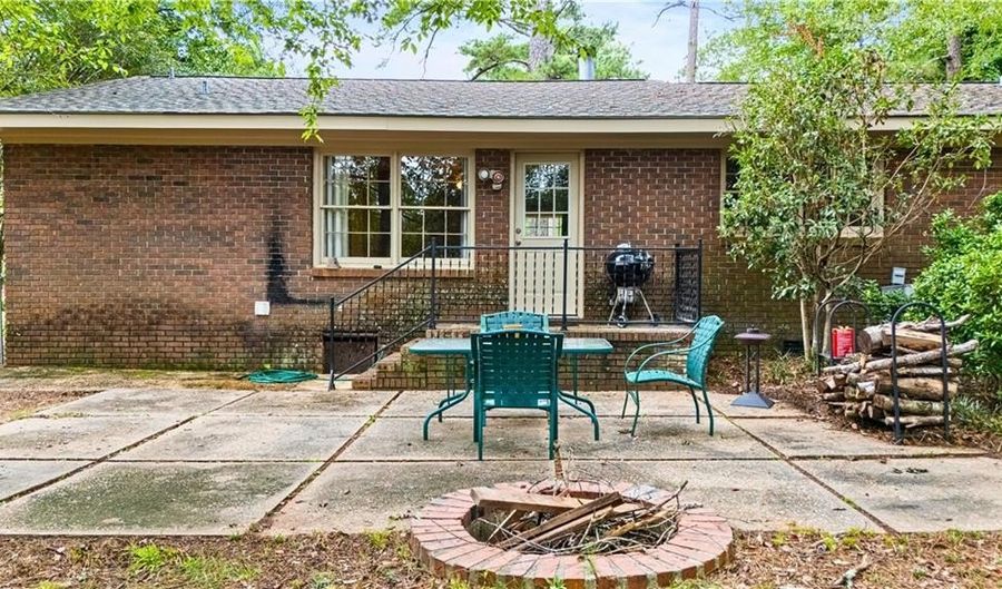 624 THORPE St, Auburn, AL 36830 - 3 Beds, 2 Bath