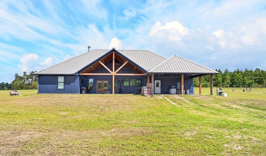 875 Timber Ranch Rd, Apple Springs, TX 75926 - 5 Beds, 3 Bath
