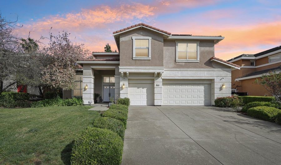 5004 Star Mine Way, Antioch, CA 94531 - 5 Beds, 3 Bath