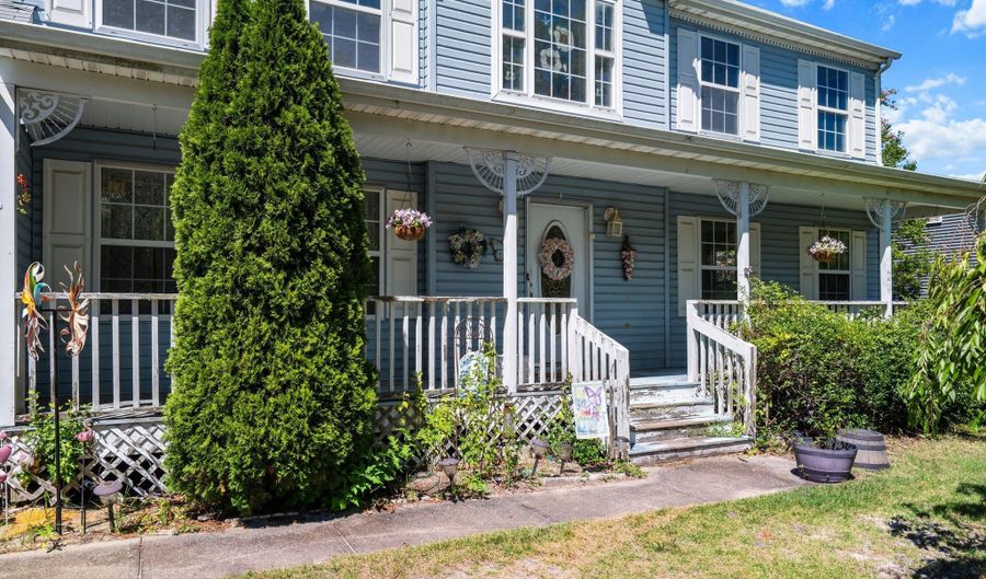 7 Willowtree Ct, Barnegat, NJ 08005 - 5 Beds, 3 Bath
