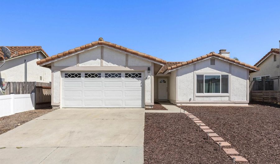 7427 Kamwood St, San Diego, CA 92126 - 2 Beds, 2 Bath