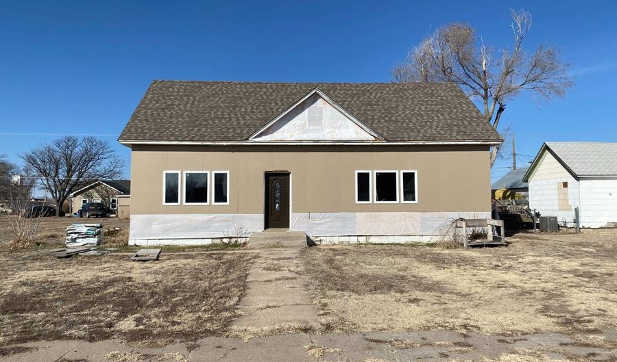 1510 Grand Ave, Goodland, KS 67735 - 3 Beds, 1 Bath