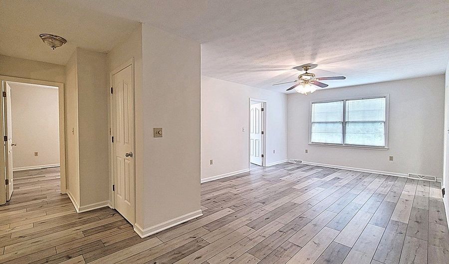 330 Jones Ln, Abingdon, VA 24210 - 2 Beds, 1 Bath