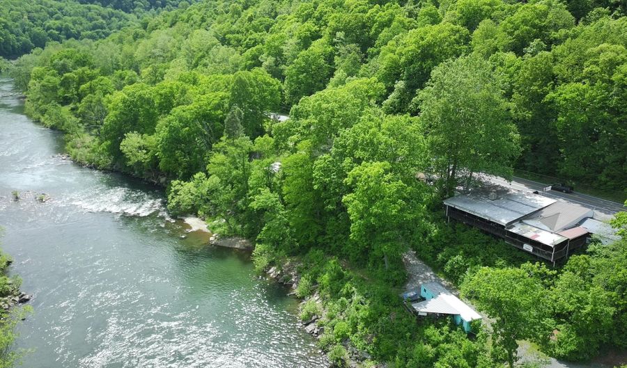 1738 Highland Trl, Alderson, WV 24910 - 0 Beds, 2 Bath