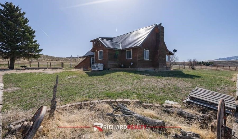 16 Caddis Ln, Cody, WY 82414 - 3 Beds, 3 Bath