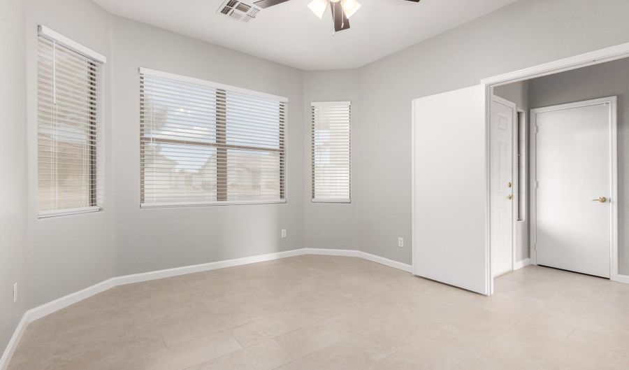 1245 E WATERVIEW Pl, Chandler, AZ 85249 - 2 Beds, 2 Bath