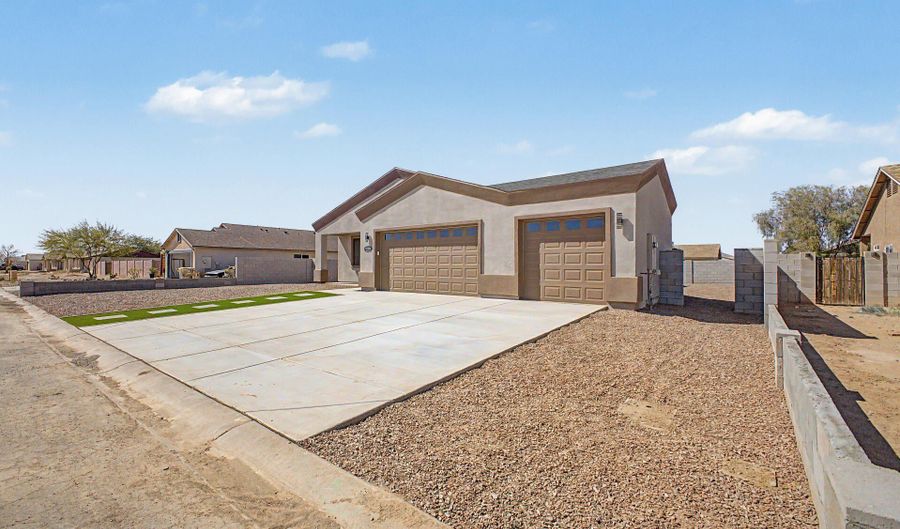 12576 W BENITO Dr, Arizona City, AZ 85123 - 4 Beds, 2 Bath