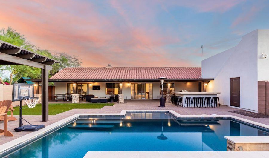 6632 E CALLE DE LAS ESTRELLAS Rd, Cave Creek, AZ 85331 - 4 Beds, 3 Bath
