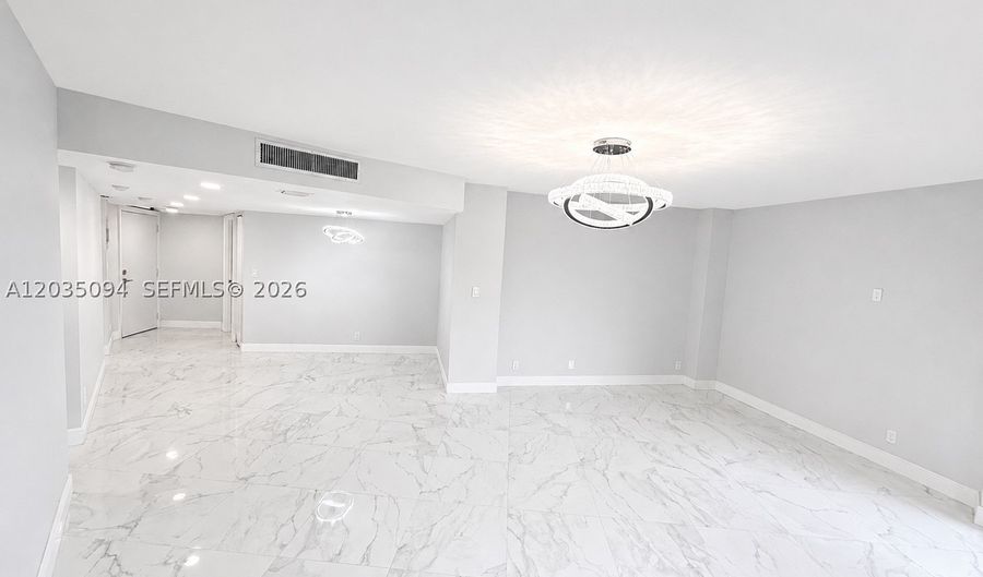 3301 N Country Club Dr 305, Aventura, FL 33180 - 2 Beds, 2 Bath