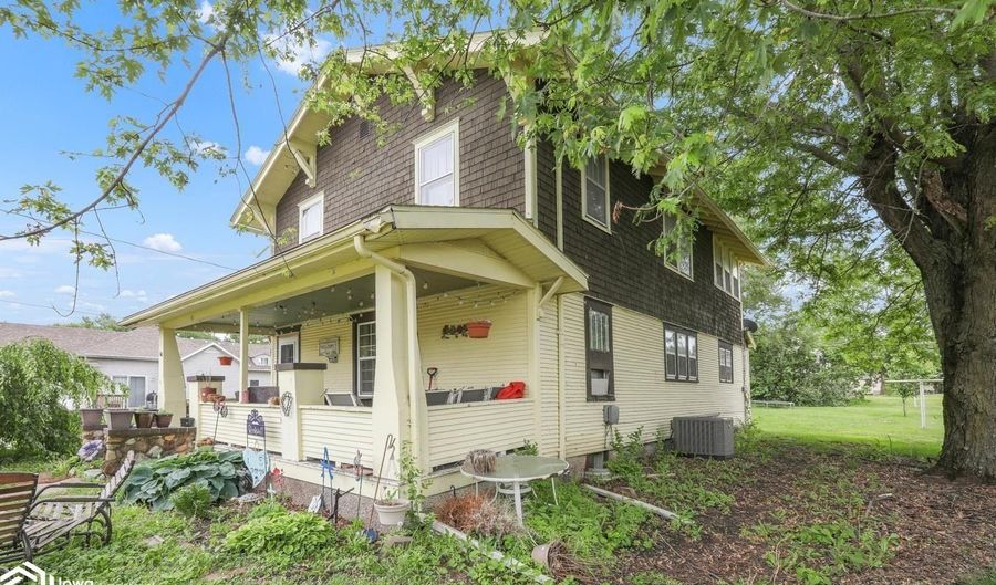 540 A Ave E, Albia, IA 52531 - 4 Beds, 2 Bath
