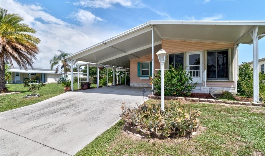 338 Macadamia Dr, Barefoot Bay, FL 32976 - 2 Beds, 2 Bath